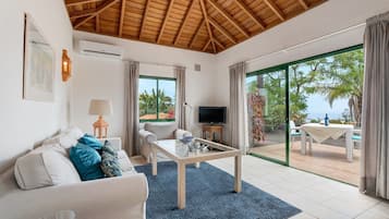 Una mesa de tenis de mesa