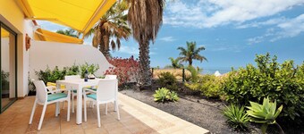 Holiday Home 'Villa Verde Superior' with Sea View, Wi-Fi and Air Conditioning