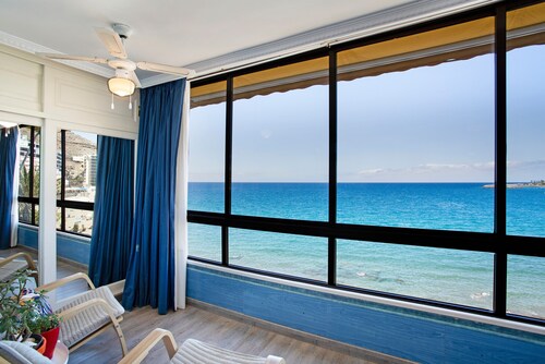 Vacation Home 'Patalavaca Beach Holidays Invest' with Sea View, Private Terrace & Wi-Fi