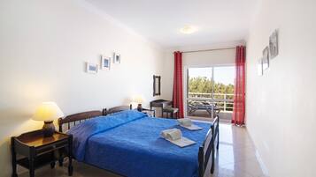 1 dormitorio, tabla de planchar con plancha, wifi gratis y ropa de cama