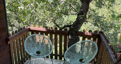 Chalet Clos des Fontaines with panoramic views and swimming pool in the heart of Vaucluse