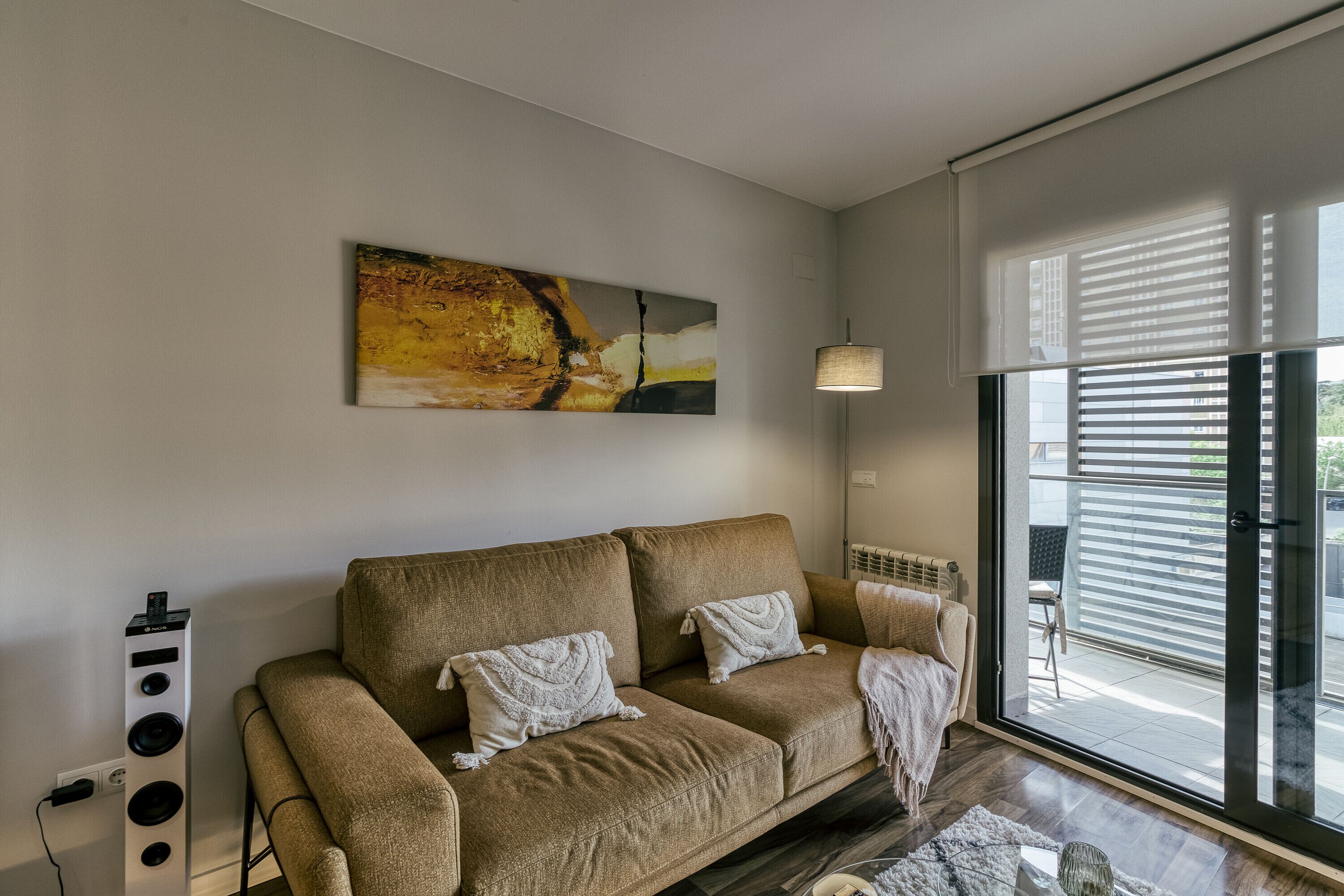 Apartment 'Dúplex Dalí' with Balcony and Wi-Fi