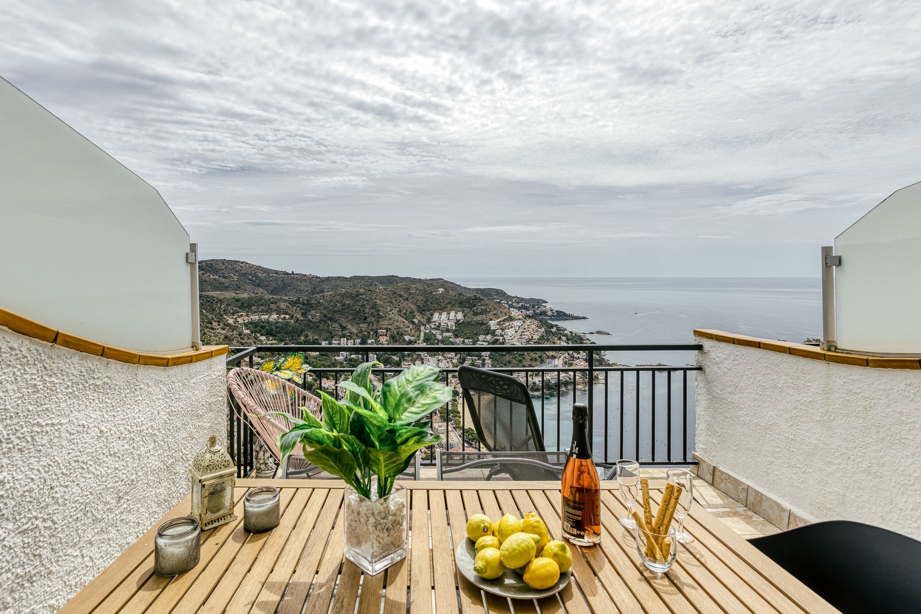 Holiday Apartment "Papagayo" with Sea View, Shared Pool & Wi-Fi