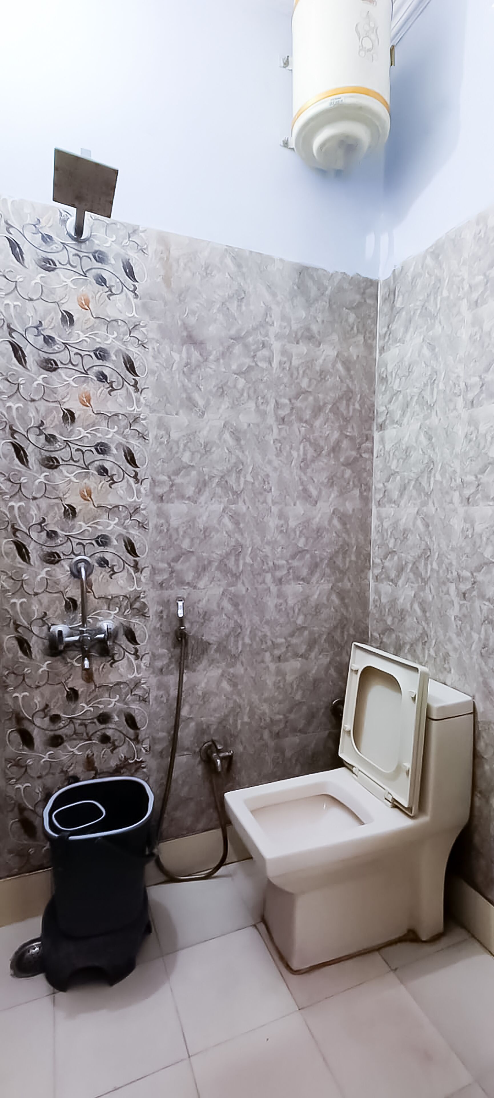 Roomshala 027 Prince Residency