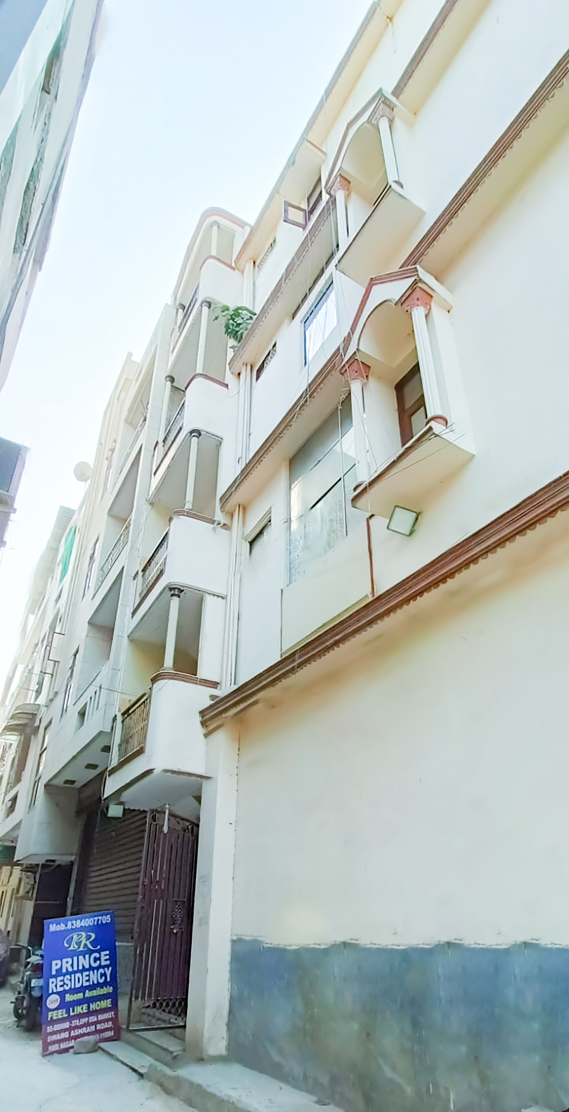 Roomshala 027 Prince Residency