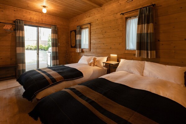 3 bedrooms, desk, free WiFi, bed sheets