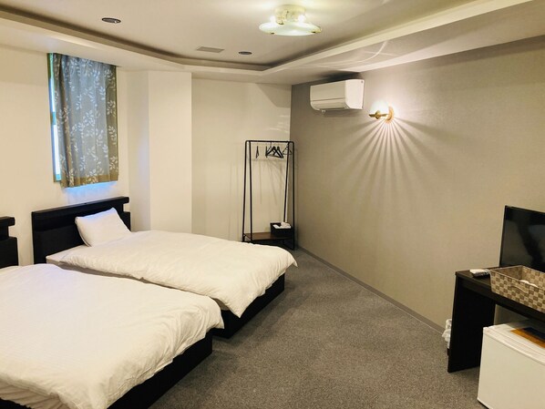 1 bedroom, desk, iron/ironing board, free WiFi - Semidouble 2 Sofa bed SD  Accommodates up to  / Osaka Ōsaka (Osaka)