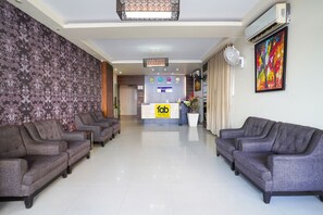 Àrea amb seients del vestíbul