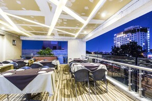 Restaurant - Fabhotel Prime Avenue (Indore)