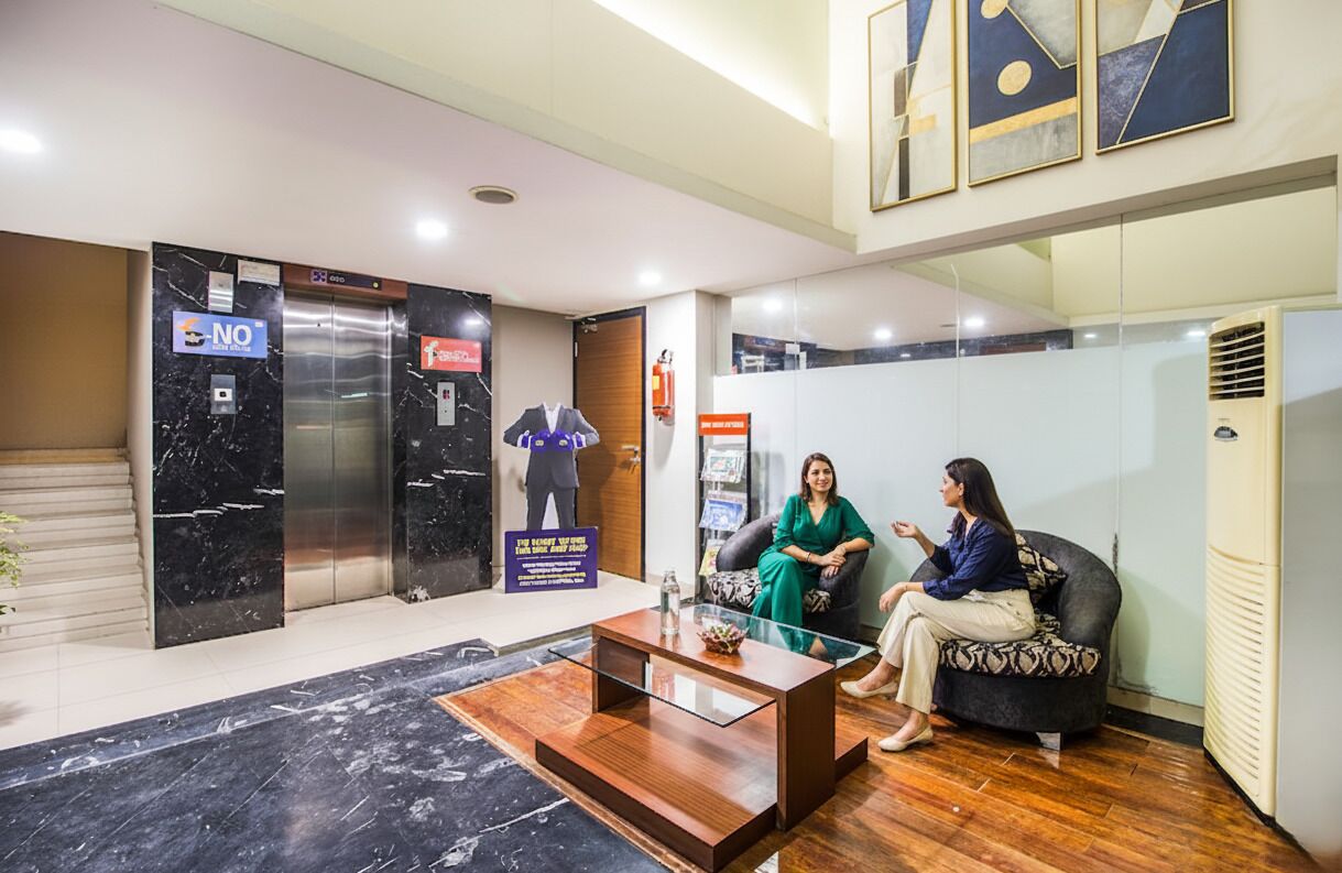 28-英寸液晶电视 （配备有线频道）、电视