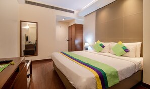 Deluxe Double or Twin Room, Balcony | In-room safe, desk, soundproofing, iron/ironing board - Treebo Cabana (New Delhi)