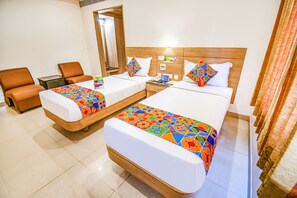 Premium Room | Egyptian cotton sheets, premium bedding, soundproofing, free WiFi - Fabhotel Prime Royal Castle (Coimbatore)