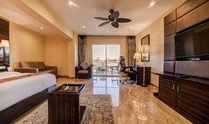 Egyptian cotton sheets, premium bedding, in-room safe, desk - Oriva Sarala Crown (Calangute)