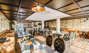 Restaurant - FabHotel Prime V Hazratganj (Lucknow)