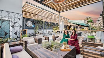 Coin salon dans le hall