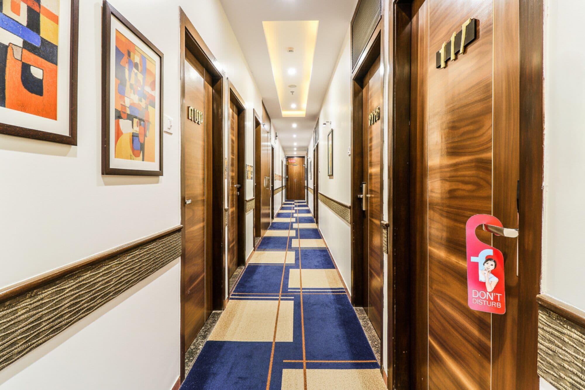 Photo - FabHotel Admiral - Nr Mumbai International Airport
