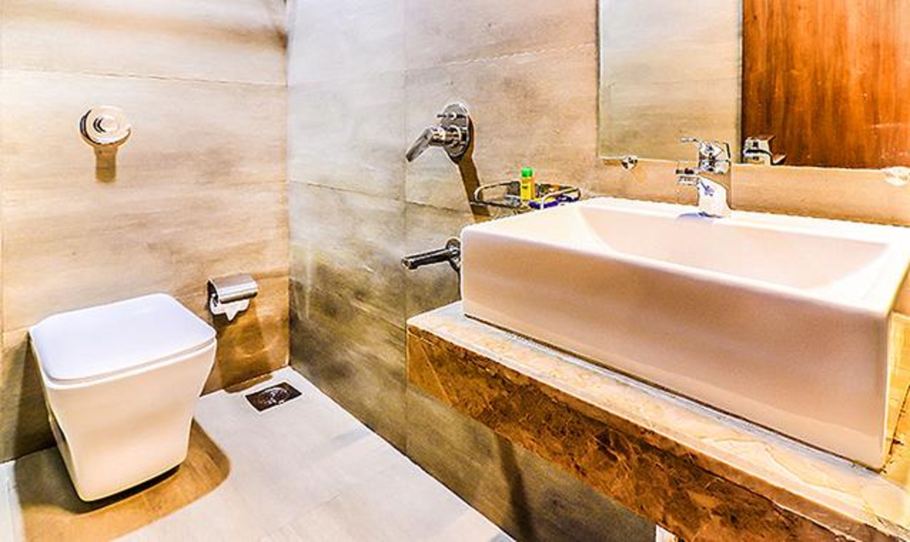 Photo - FabHotel Admiral - Nr Mumbai International Airport