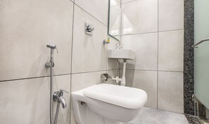 Premium Room | Bathroom | Shower, rainfall showerhead, free toiletries, towels - FabHotel Marol Metro (Mumbai)