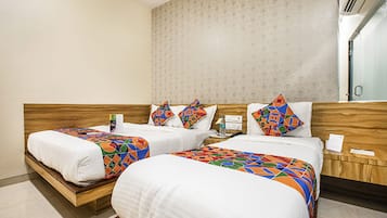 Family Room | Egyptian cotton sheets, premium bedding, free WiFi, bed sheets
