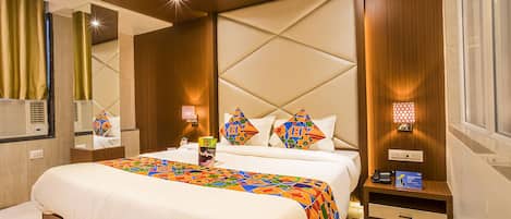 Egyptian cotton sheets, premium bedding, free WiFi, bed sheets