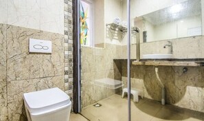 Bathroom - Fabescape St. Clouds (Ootacamund)