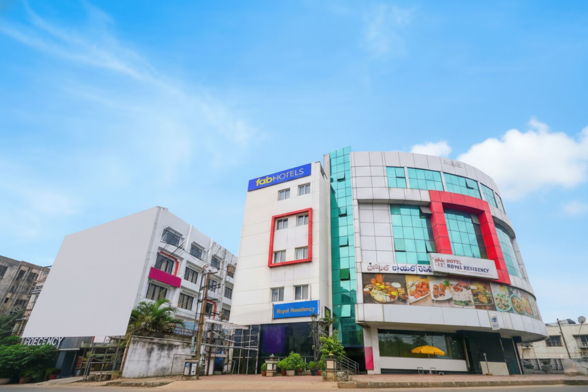 Foto - FabHotel Royal Residency II - Nr Lakdikapul Metro Station