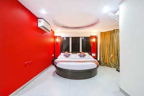 Luxury Room | Egyptian cotton sheets, premium bedding, in-room safe, desk - Fabhotel Royal Residency Ii (Hyderabad)