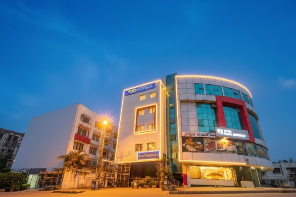 Exterior - Fabhotel Royal Residency Ii (Hyderabad)