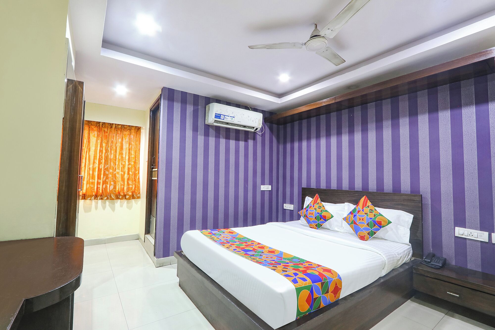 Foto - FabHotel Royal Residency II - Nr Lakdikapul Metro Station