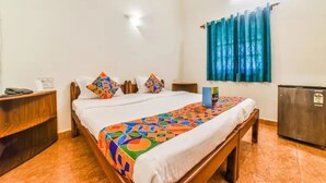 Deluxe Room - FabHotel La Pablo - Nr. Chapora Fort (Vagator)