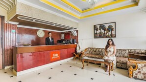 Quầy tiếp tân
