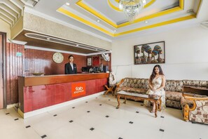 Reception - FabHotel Pramila Inn (Haridwar)