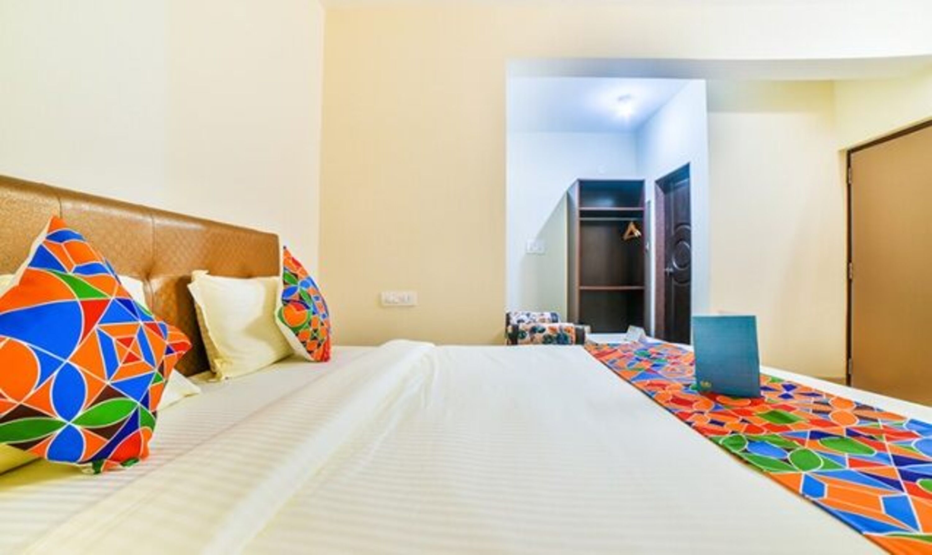 Habitación ejecutiva | Sábanas de algodón egipcio, ropa de cama de alta calidad, caja fuerte