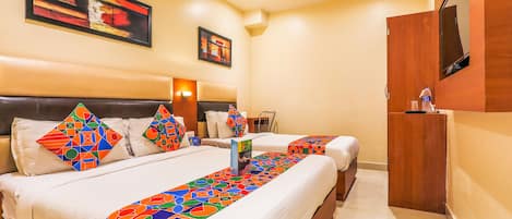 Family Room | Egyptian cotton sheets, premium bedding, in-room safe, free WiFi