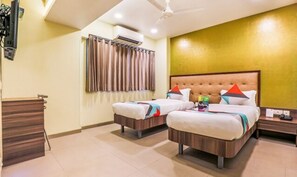 Egyptian cotton sheets, premium bedding, in-room safe, free WiFi - Fabhotel Landmark Residency (Navi Mumbai)