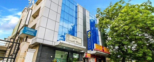Exterior - FabHotel Stay Residency (New Delhi)