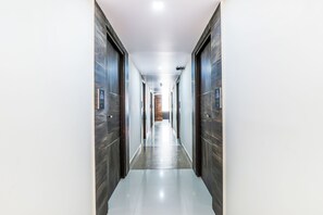 Lobby - Fabhotel Crown Heights (Bengaluru)