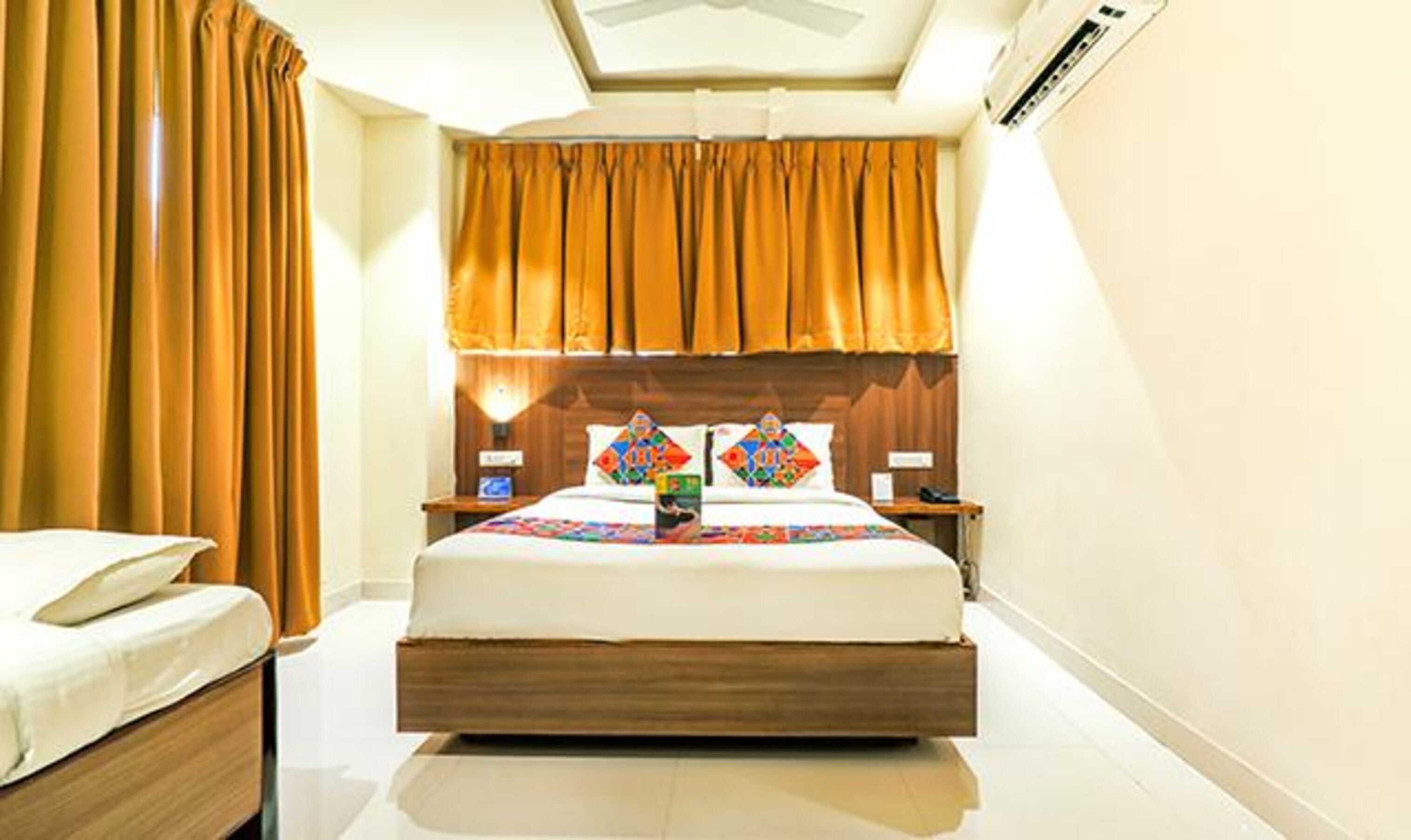 Habitación Deluxe | Sábanas de algodón egipcio, ropa de cama de alta calidad, caja fuerte