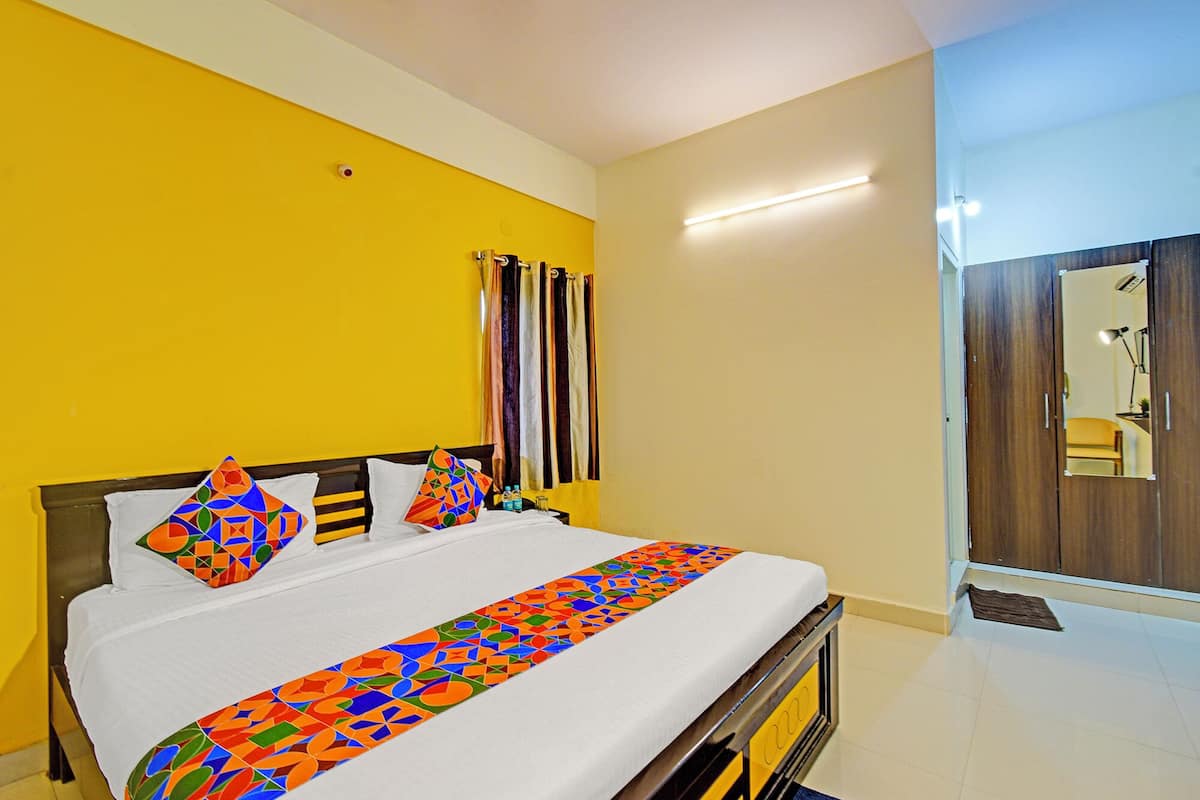 Kamar Deluks | Seprai katun Mesir, seprai premium, brankas, dan kedap suara
