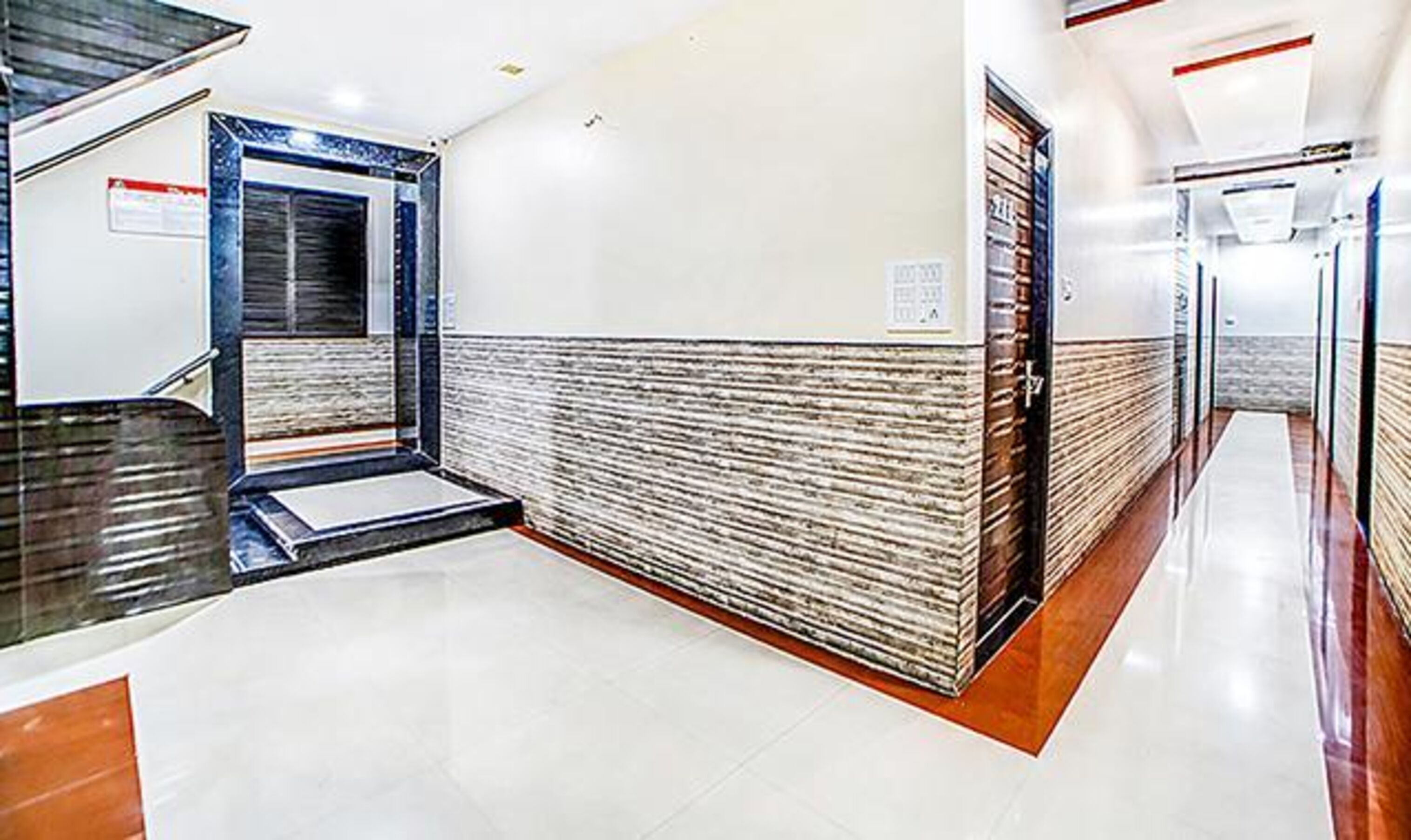 Photo - Via The Adore Palace - Nr Mumbai International Airport