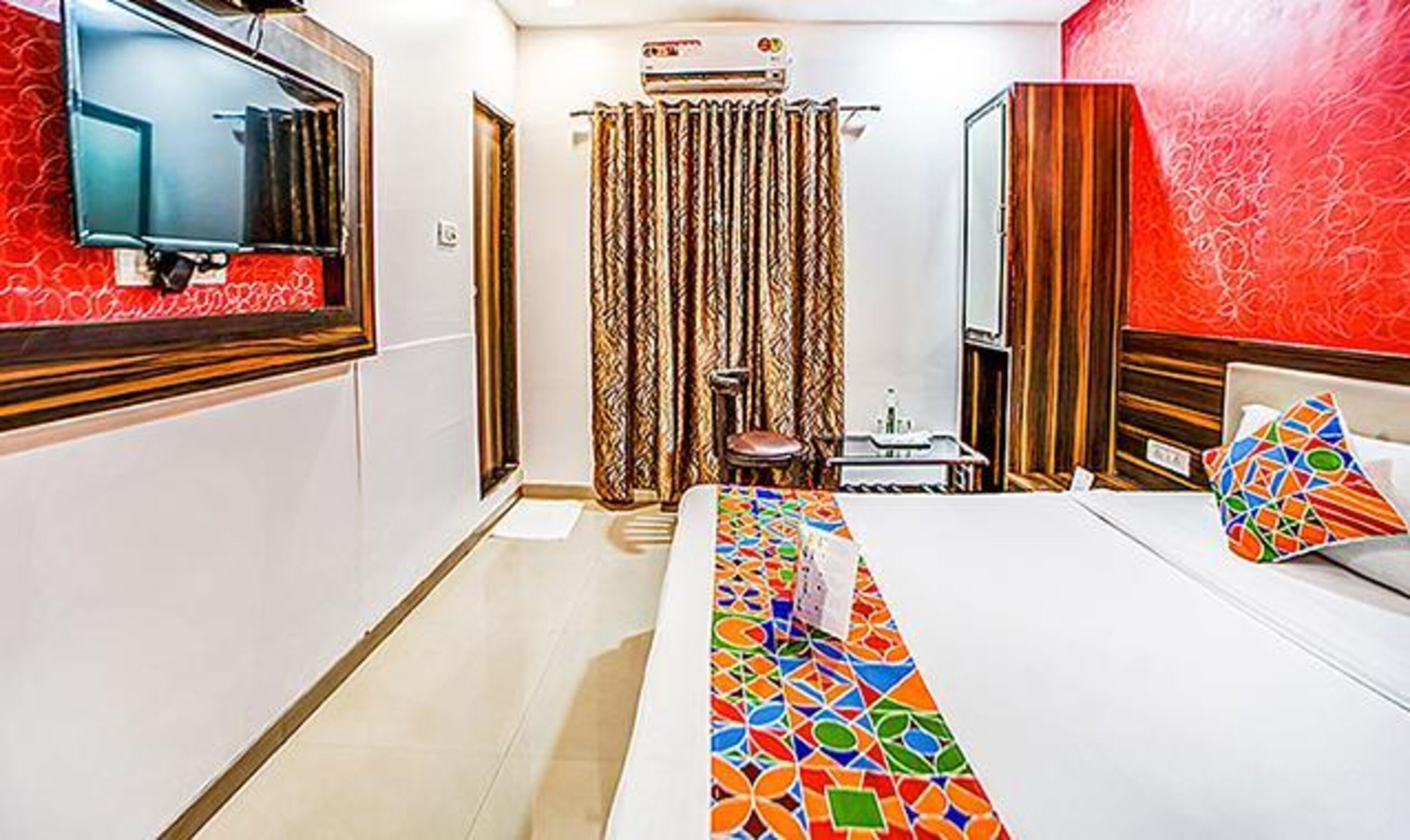 Photo - Via The Adore Palace - Nr Mumbai International Airport