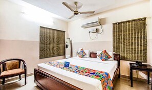 Deluxe Room | Egyptian cotton sheets, premium bedding, in-room safe, desk - Fabhotel Aditya Yatri Nivas (Tirupati)