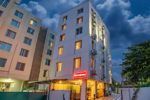 Exterior - FabHotel Marvel Bliss (Pune)