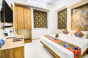Deluxe Room | Egyptian cotton sheets, premium bedding, in-room safe, desk - FabHotel Marvel Bliss (Pune)