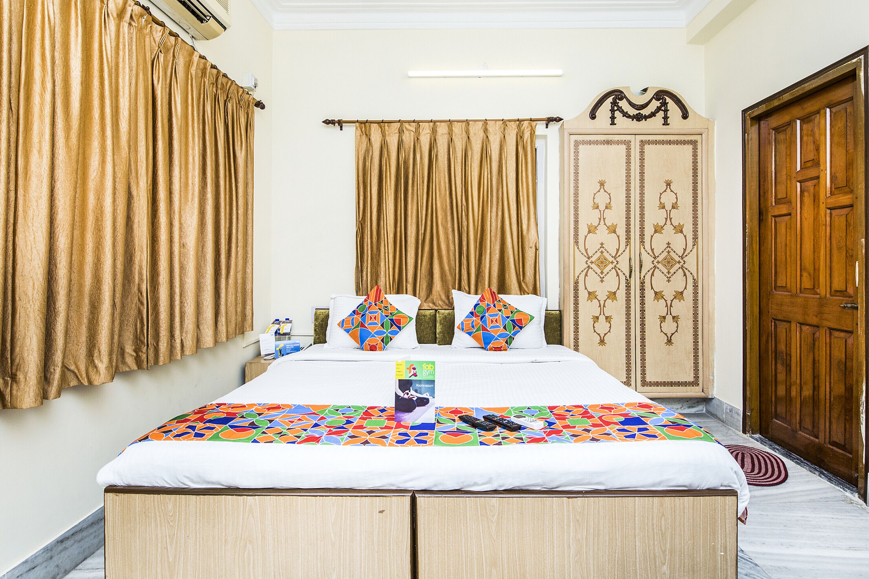 FabExpress Astoria House