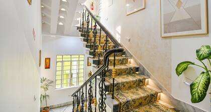 FabHotel Astoria House