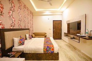 Egyptian cotton sheets, premium bedding, in-room safe, free WiFi - FabHotel A&V Hospitality (Noida)