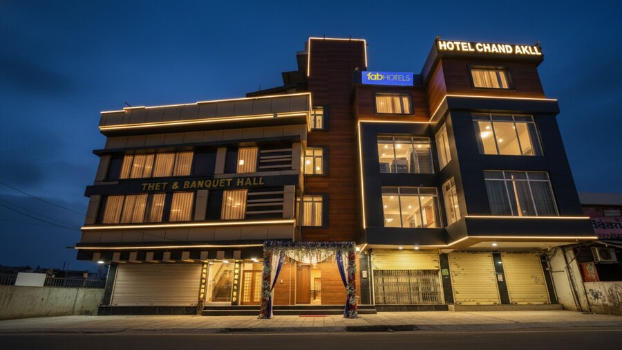 Fabhotel Grand Arya