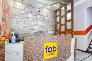 Reception - FabHotel Sirtaj Suits (Agra)