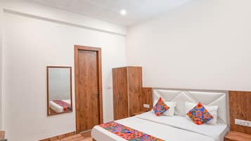 Deluxe-Zimmer | Bettwäsche aus ägyptischer Baumwolle, hochwertige Bettwaren, Zimmersafe